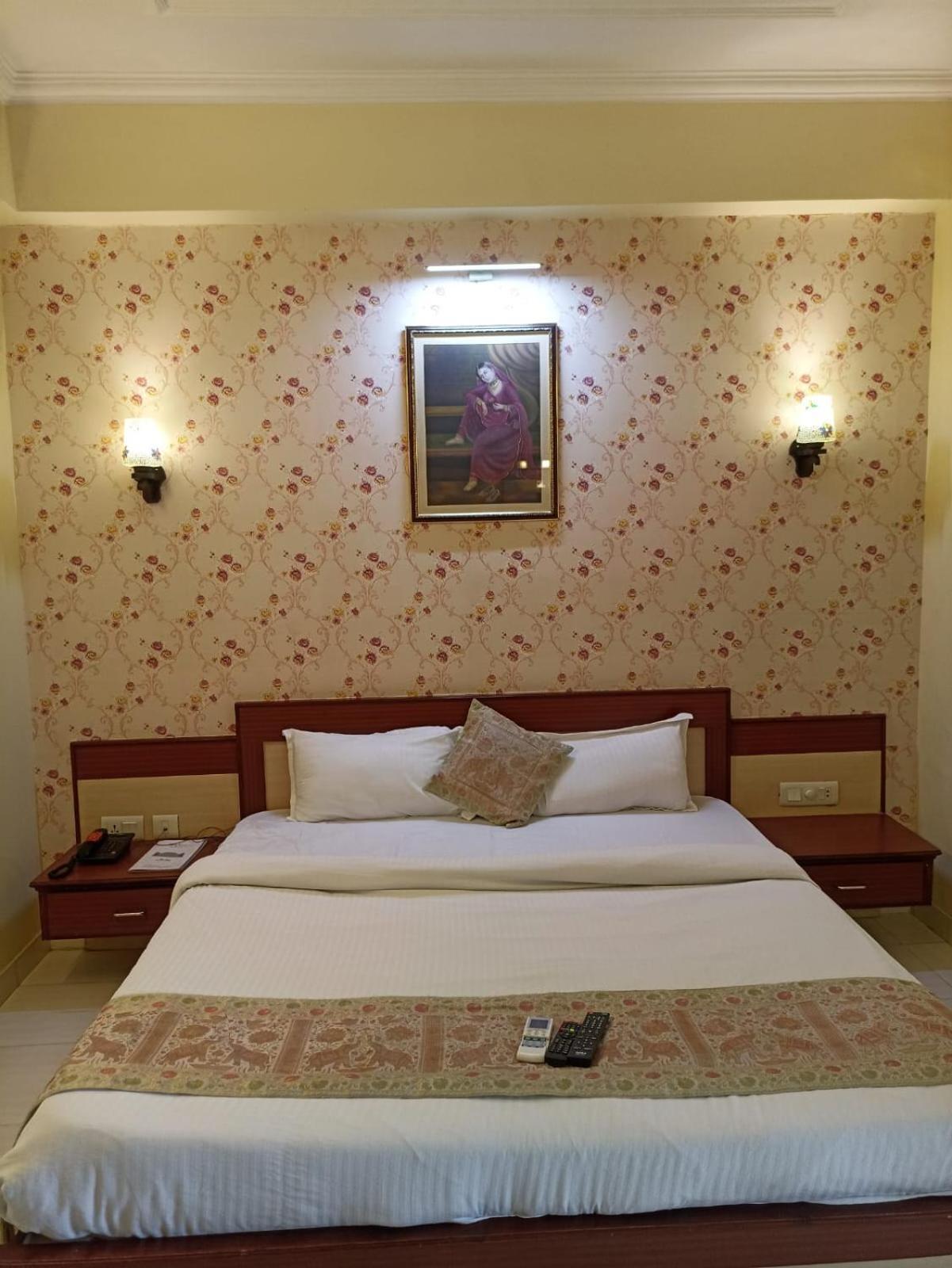 Hotel Jaipur Heritage Exterior photo